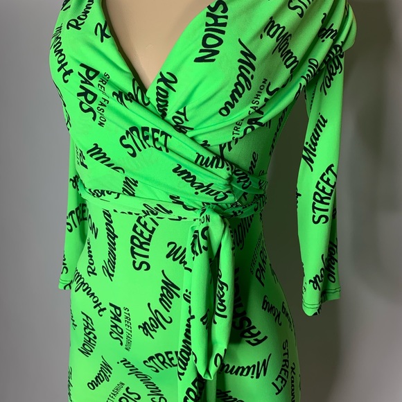 Dress - Picture 5 of 6